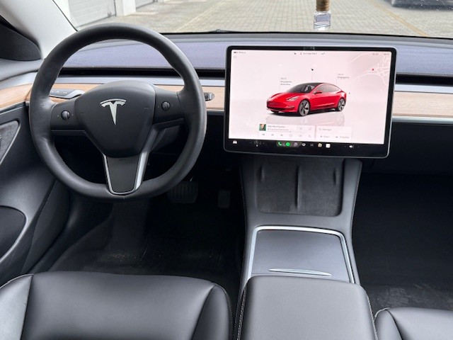 Tesla Model 3 Sr +