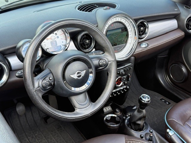 Mini Cabrio Cooper Highgate