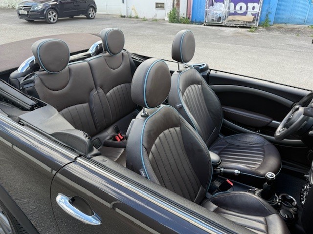 Mini Cabrio Cooper Highgate