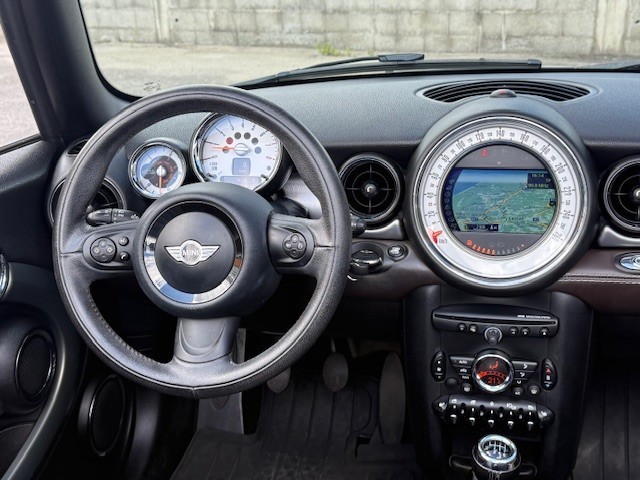 Mini Cabrio Cooper Highgate