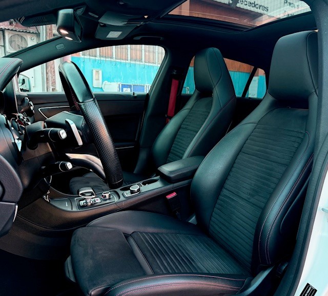 Mercedes-Benz Cla 45 Amg Shooting Brake Amg 4 Mati