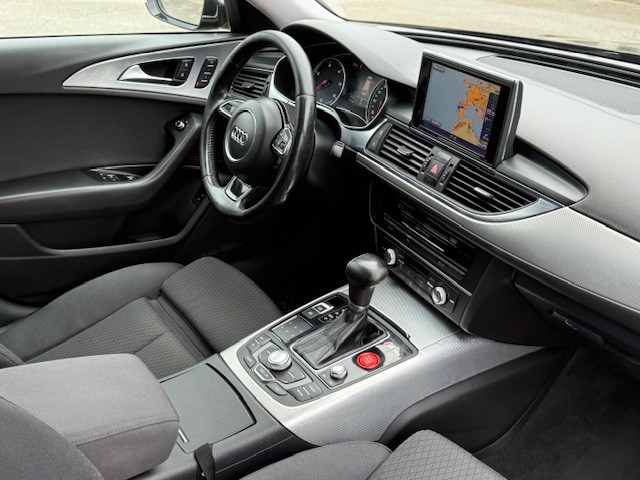 Audi A6 2.o Tdi S-line Auto