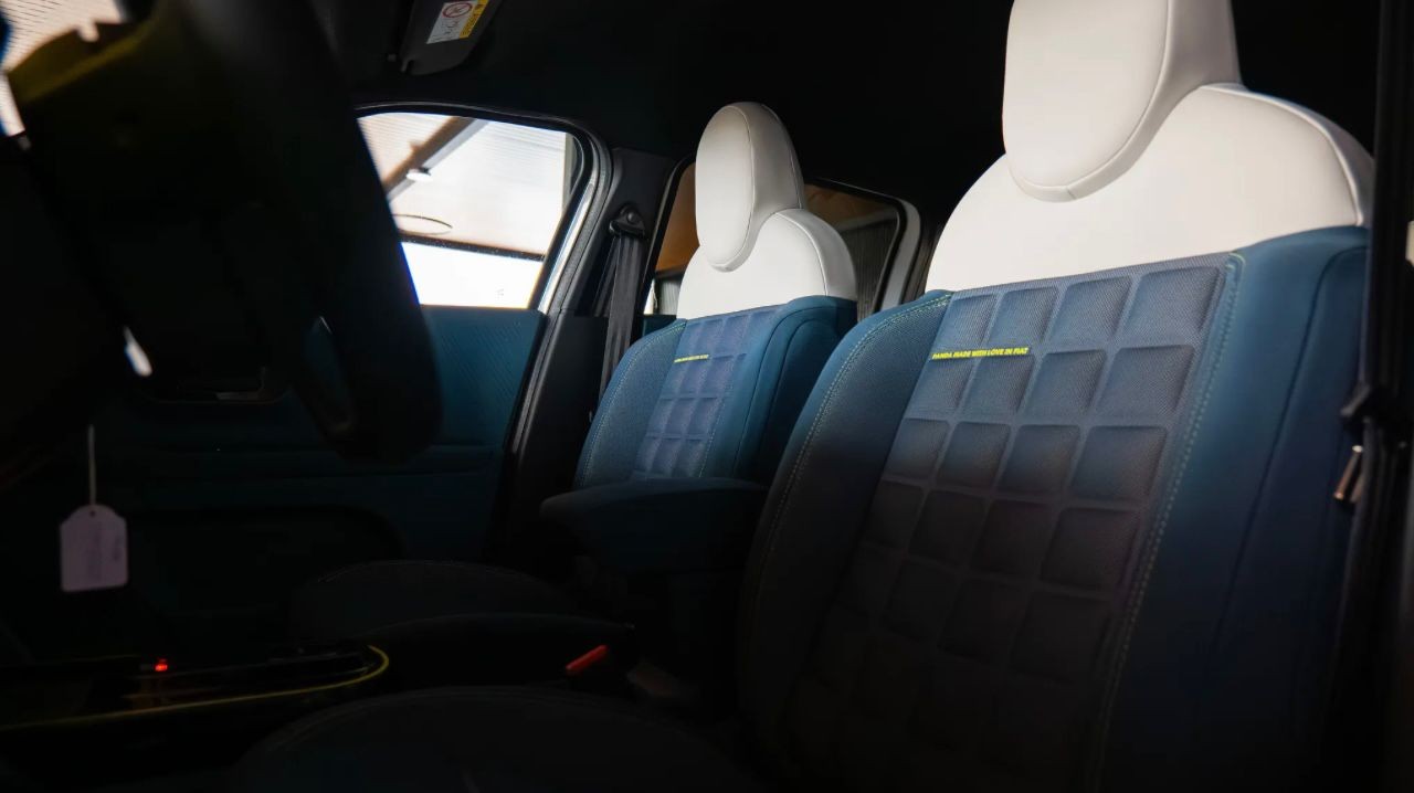 Fiat Grande Panda 1.2 Hybrid La Prima Edct