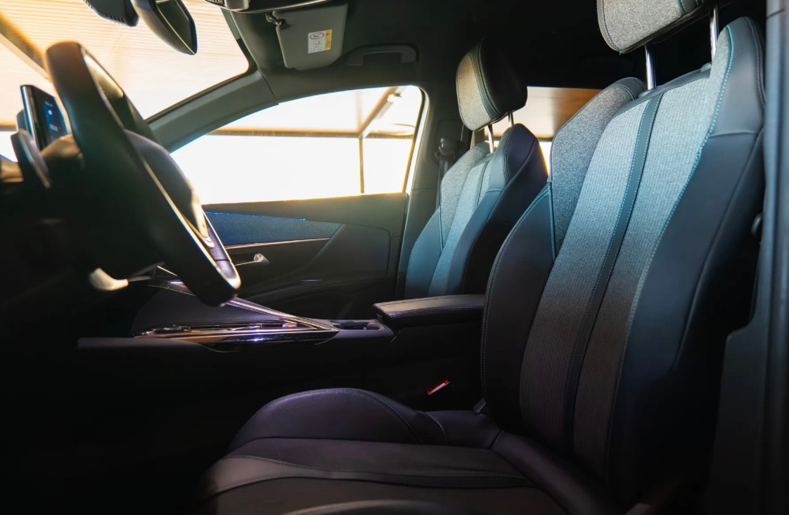 Peugeot 5008 1.2 Allure Pack Eat8