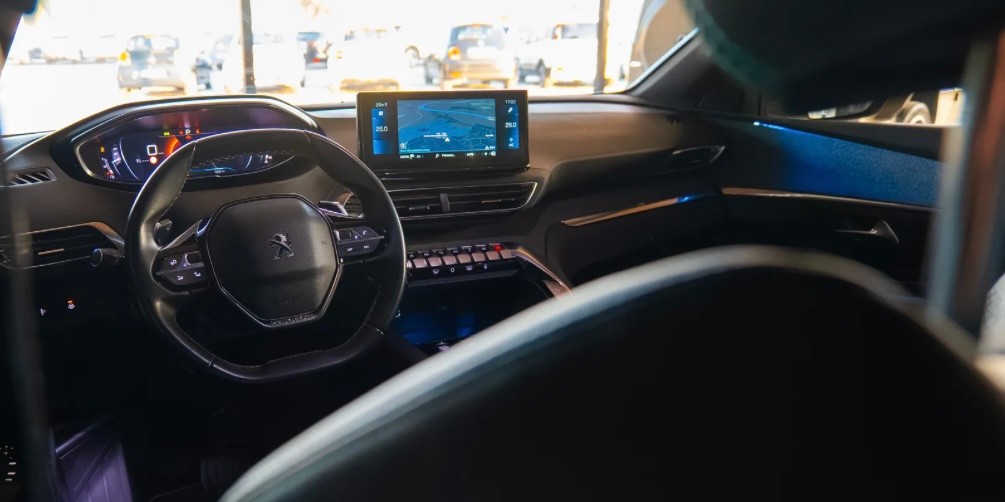 Peugeot 5008 1.2 Allure Pack Eat8