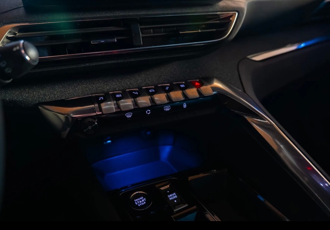 Peugeot 5008 1.2 Allure Pack Eat8