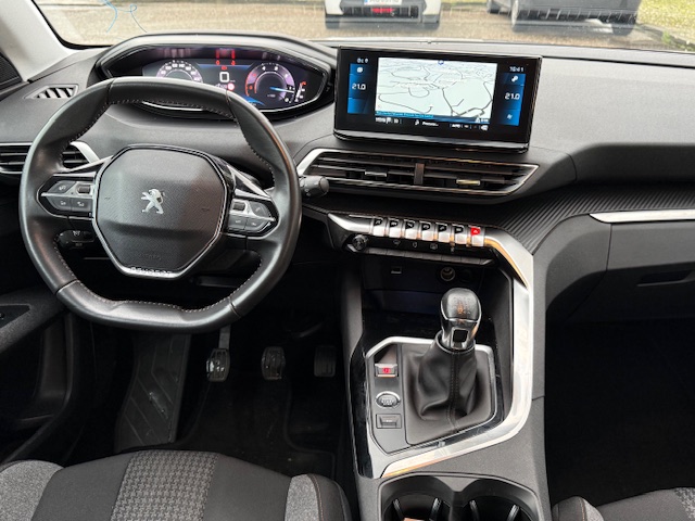 Peugeot 5008 1.5 Hdi 130cv Active Pack