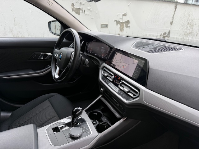 BMW 318d Touring Auto Mhev