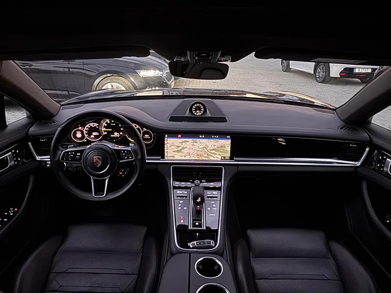 Porsche Panamera Sport Turismo 4 E-hybrid